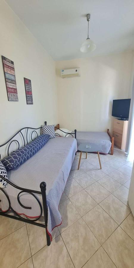 Retas Apartment Kremasti  Luaran gambar