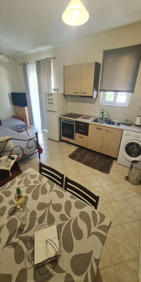 Retas Apartment Kremasti  Luaran gambar